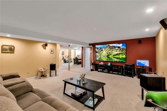 30 Sedge, Lancaster, NY 14086