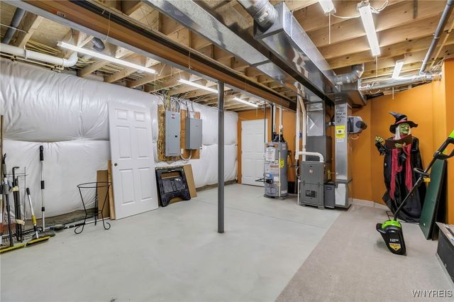 30 Sedge, Lancaster, NY 14086