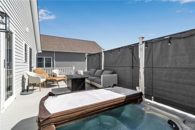 30 Sedge, Lancaster, NY 14086