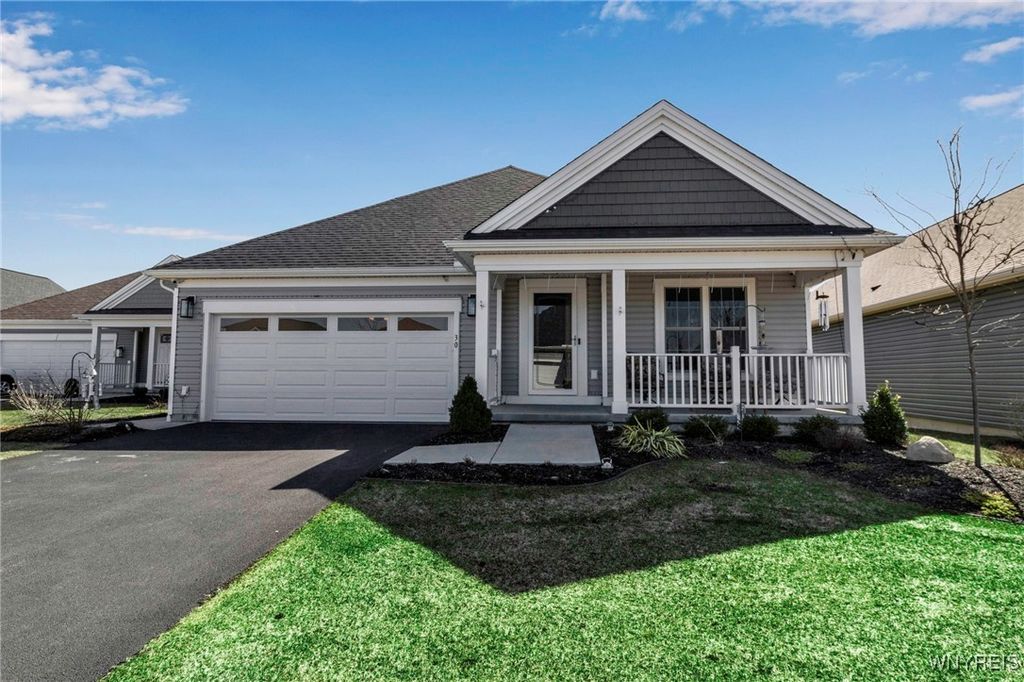 30 Sedge, Lancaster, NY 14086