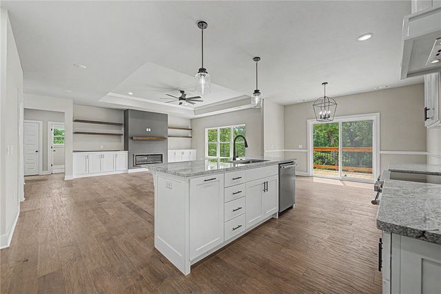 2 Grier Lane, Bella Vista, AR 72715