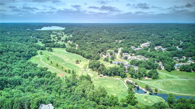 2 Grier Lane, Bella Vista, AR 72715