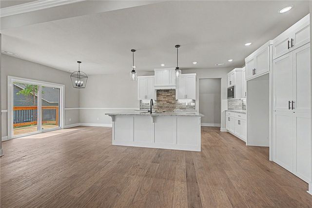 2 Grier Lane, Bella Vista, AR 72715