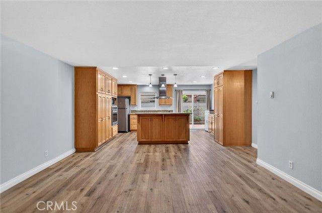 14802 Newport 20B, Tustin, CA 92780