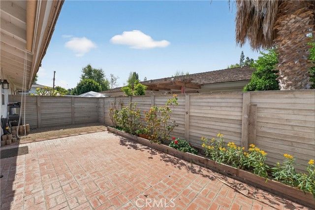 14802 Newport 20B, Tustin, CA 92780