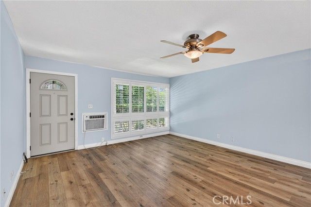 14802 Newport 20B, Tustin, CA 92780