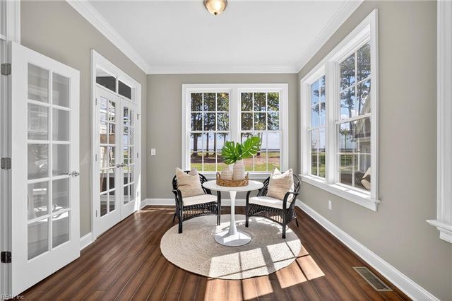 411 Lawnes Neck DR, Smithfield, VA 23430