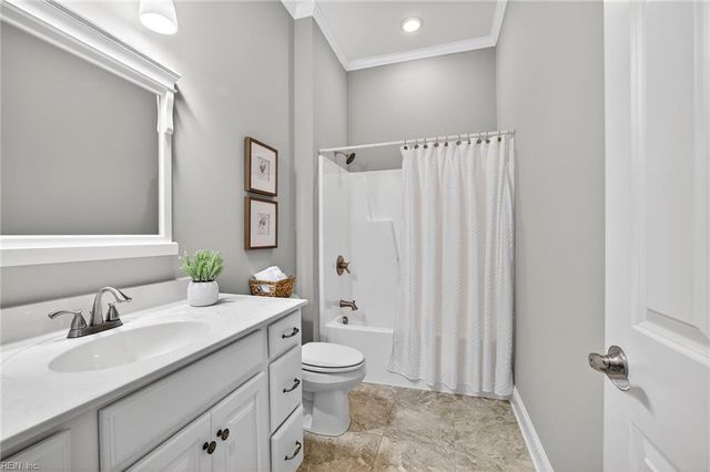 411 Lawnes Neck DR, Smithfield, VA 23430