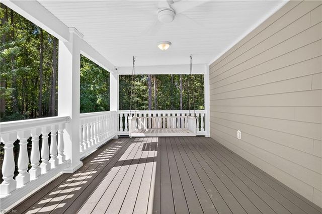 411 Lawnes Neck DR, Smithfield, VA 23430