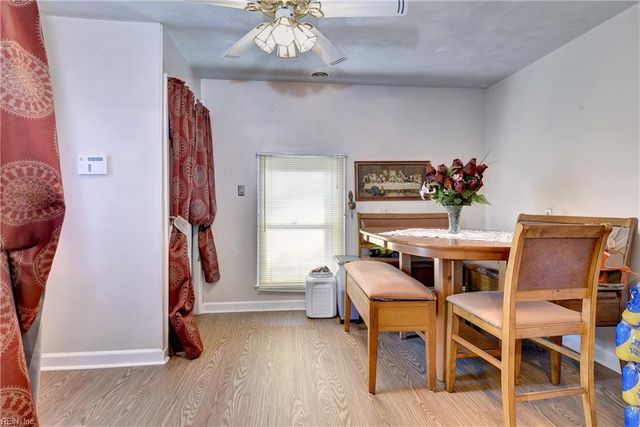 22 Westbrook DR, Hampton, VA 23666