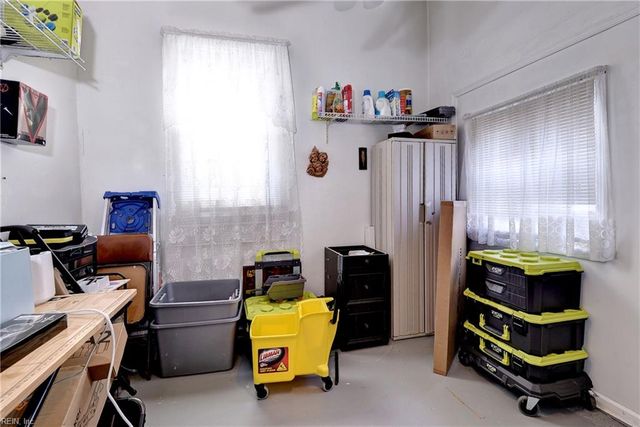 22 Westbrook DR, Hampton, VA 23666