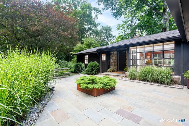 15 Brinsmade Lane, Sherman, CT 06784