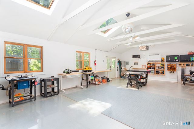 15 Brinsmade Lane, Sherman, CT 06784