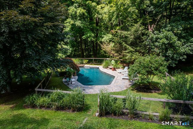 15 Brinsmade Lane, Sherman, CT 06784