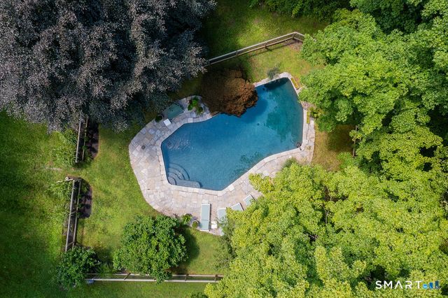 15 Brinsmade Lane, Sherman, CT 06784