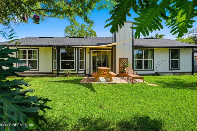 470 KEVIN Drive, Orange Park, FL 32073