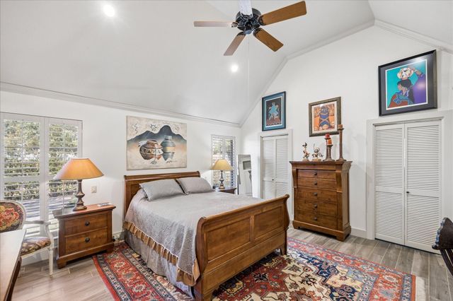 2360 Gun And Rod Circle, Brenham, TX 77833