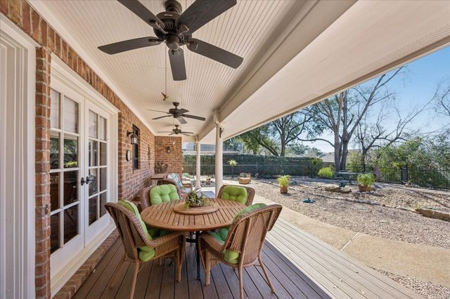 2360 Gun And Rod Circle, Brenham, TX 77833