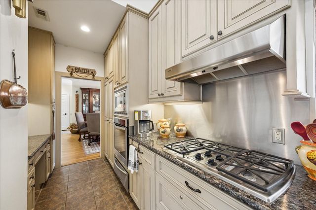 2360 Gun And Rod Circle, Brenham, TX 77833