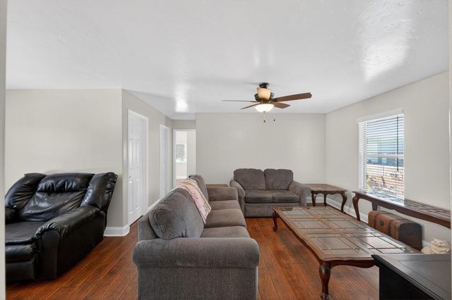 12493 Plum Ln, Wilton, CA 95693