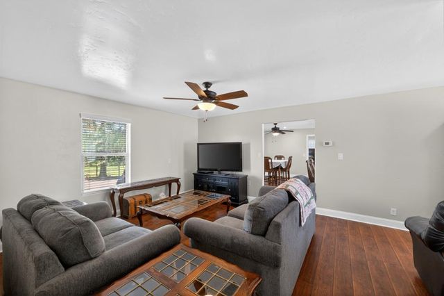 12493 Plum Ln, Wilton, CA 95693