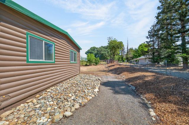 12493 Plum Ln, Wilton, CA 95693