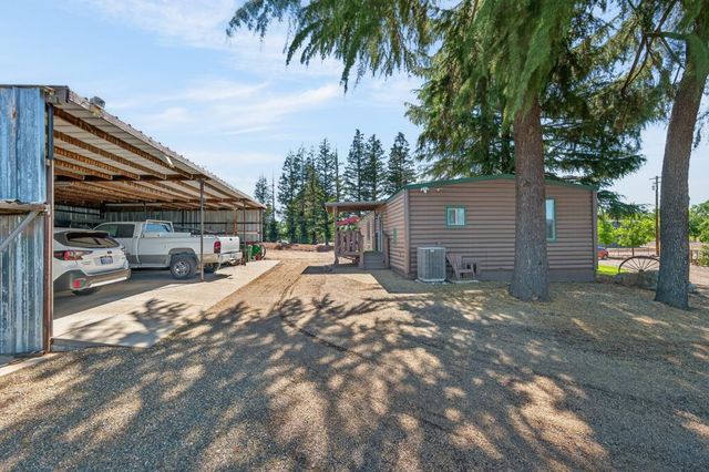 12493 Plum Ln, Wilton, CA 95693