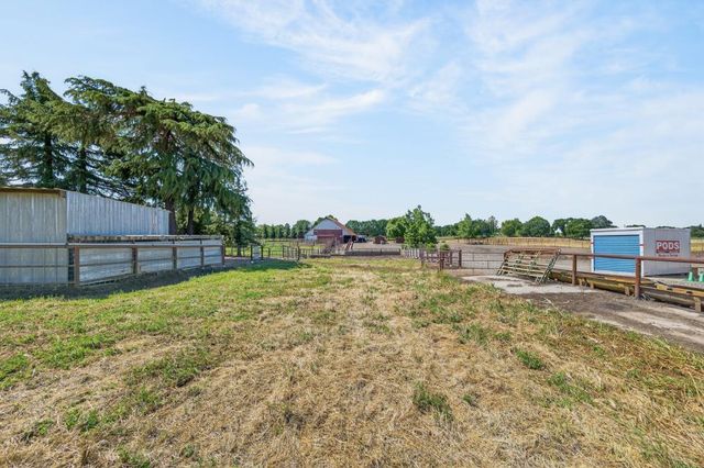 12493 Plum Ln, Wilton, CA 95693