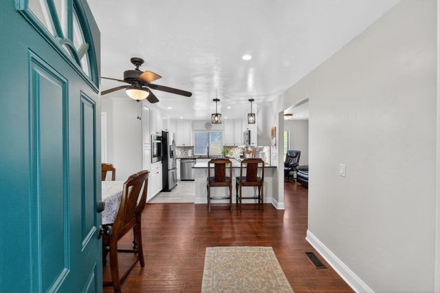 12493 Plum Ln, Wilton, CA 95693