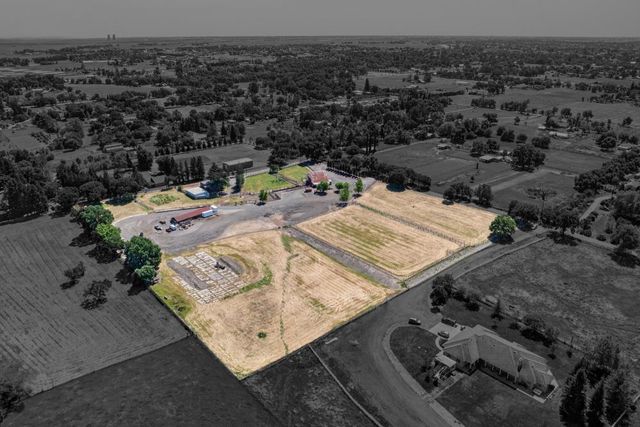 12493 Plum Ln, Wilton, CA 95693