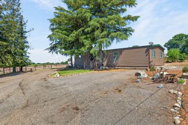 12493 Plum Ln, Wilton, CA 95693