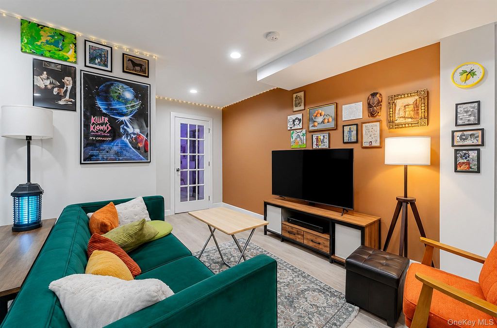 76 Rockaway Avenue, Brooklyn, NY 11233 — photo 2