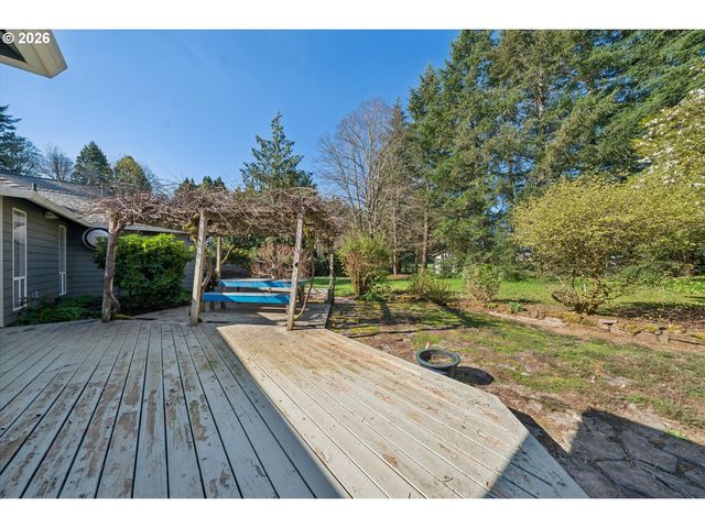 38101 Se HAUGLUM Rd, Sandy, OR 97055