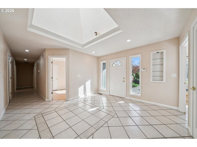 38101 Se HAUGLUM Rd, Sandy, OR 97055