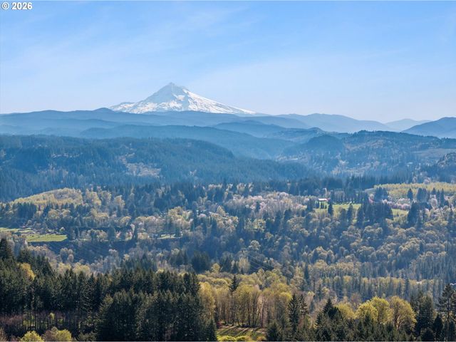 38101 Se HAUGLUM Rd, Sandy, OR 97055