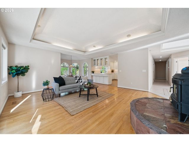 38101 Se HAUGLUM Rd, Sandy, OR 97055