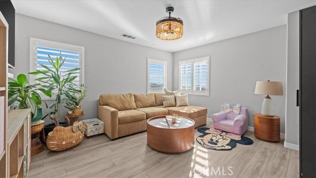 7371 Garnet Ridge, Jurupa Valley, CA 92509