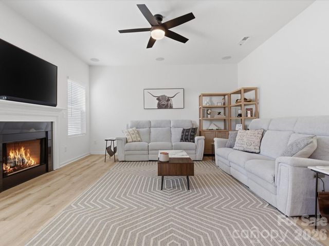 5149 Thomasville Drive, Belmont, NC 28012