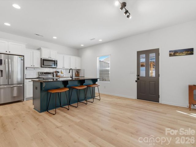 5149 Thomasville Drive, Belmont, NC 28012