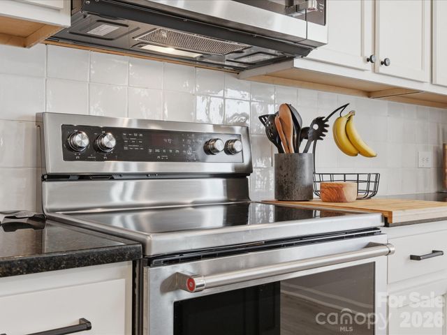 5149 Thomasville Drive, Belmont, NC 28012