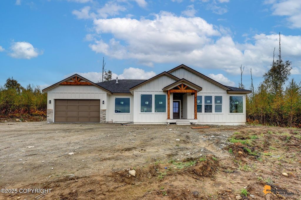 4436 W Ridge Line Drive, Wasilla, AK 99623