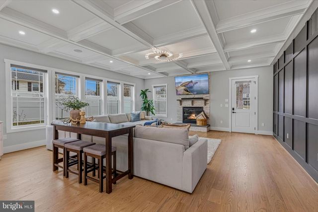 14700 CRANOKE ST, Centreville, VA 20120