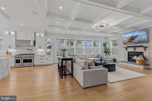 14700 CRANOKE ST, Centreville, VA 20120