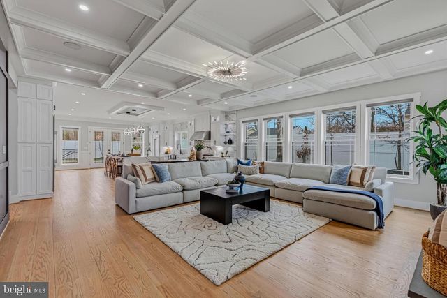 14700 CRANOKE ST, Centreville, VA 20120