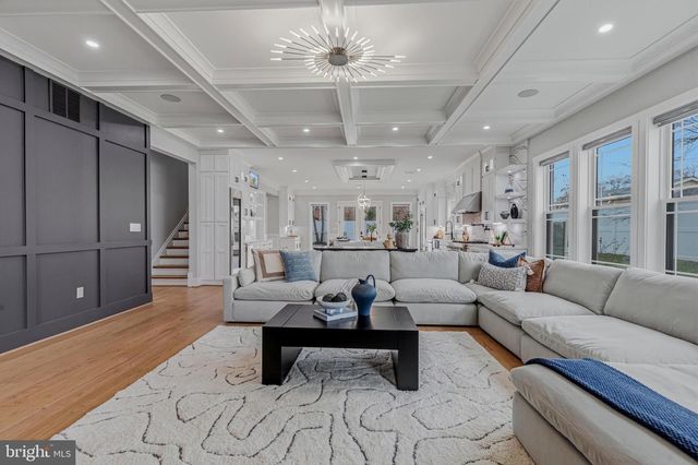 14700 CRANOKE ST, Centreville, VA 20120