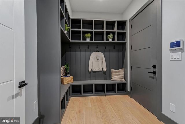 14700 CRANOKE ST, Centreville, VA 20120