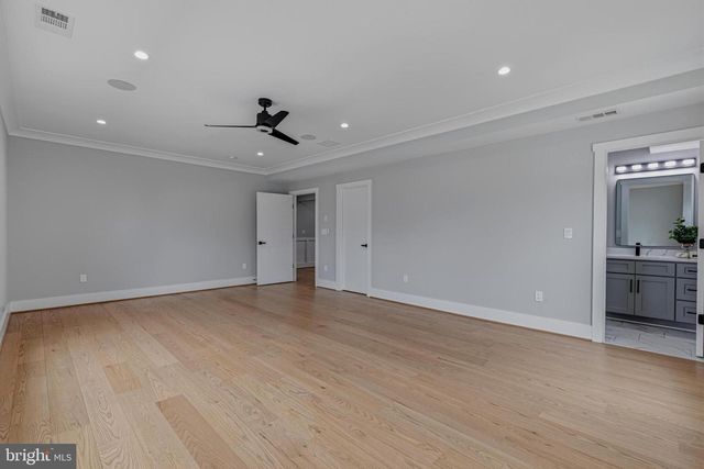 14700 CRANOKE ST, Centreville, VA 20120