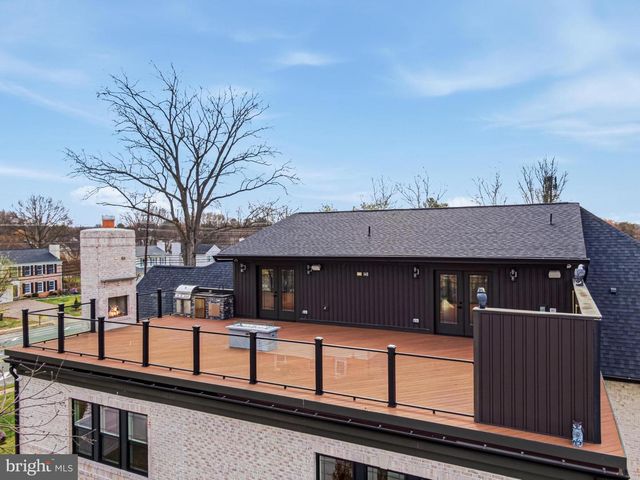 14700 CRANOKE ST, Centreville, VA 20120