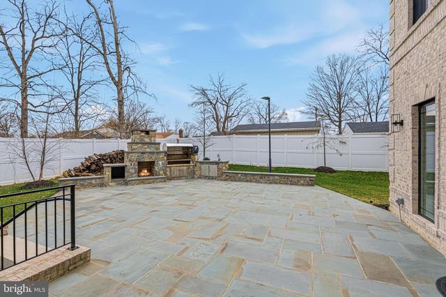 14700 CRANOKE ST, Centreville, VA 20120