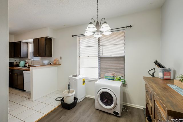 923 Vance Jackson Rd Apt 708, San Antonio, TX 78201